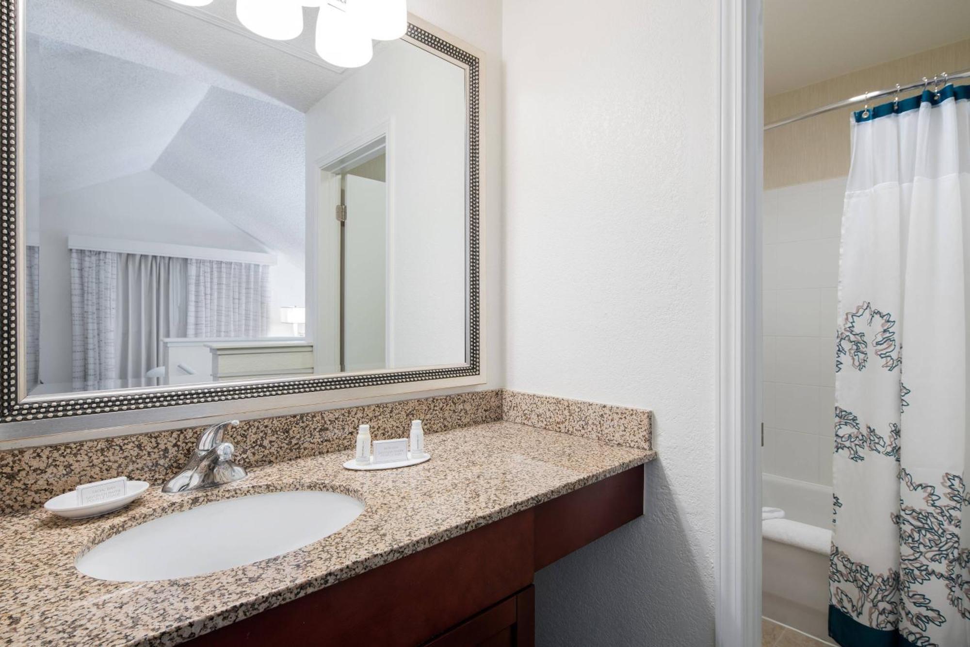 Residence Inn Costa Mesa Newport Beach Екстер'єр фото